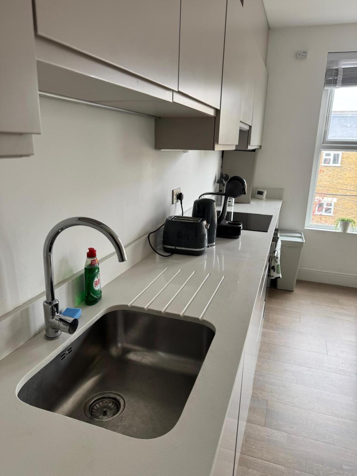 Apartamento Superb 2 Bed - Ideal For Families Or Work Trips Londres